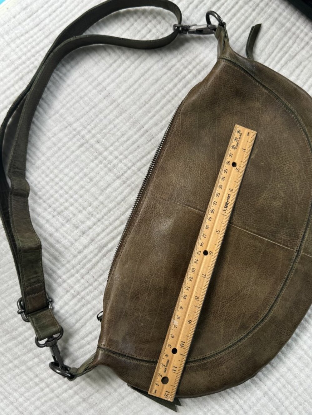 Latico | Callie Leather Sling bag - Picture 2 of 8